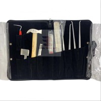 Kit d'outils de fermeur vétérinaire 8 pièces en acier inoxydable durable et réutilisable pour chevaux, comprenant lime à sabots, coupe-ongles et étui