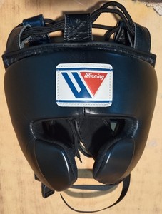 Gants de boxe MMA de qualité supérieure pour hommes et femmes, logo personnalisé, gants de boxe Winning, équipement de style arts martiaux mixtes - Product Image 3