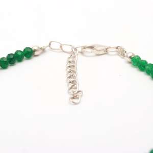 สร้อยข้อมือลูกปัดพลอยสีเขียวพลอยเม็ดกลมขนาด3มม. ทำด้วยมือสำหรับผู้หญิงผู้ชาย - Product Image 5