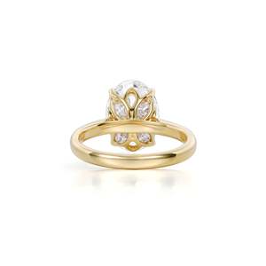 Anillo de compromiso con diamante de corte oval audaz de 3.56 ct D-F VVS1-VS2, diamante cultivado en laboratorio, en oro amarillo de 14K/18K, anillo de gran impacto. - Product Image 3