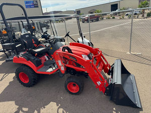 Nuevo Tractor K-I-O-T-I CS2520H 2025 con Cargador S-L2420 - Product Image 2