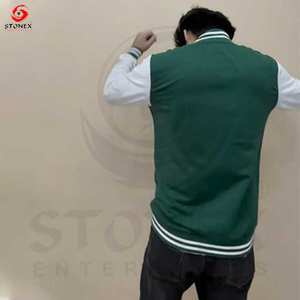 Veste d'hiver matelassée brodée personnalisée pour hommes Style baseball universitaire avec manches en cuir Letterman Design - Product Image 5