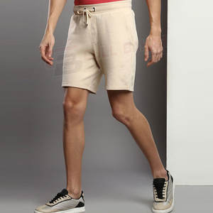 Shorts décontractés pour hommes, prêts pour l'été 2026, à devant plat, avec ceinture extensible et coupe décontractée, motif uni - Product Image 4