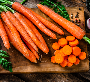 Carottes Biologiques Fraîches de Qualité Supérieure Cultivées à la Ferme Carottes Croquantes Collation Saine Légume Approvisionnement en Vrac pour le Marché de Gros - Product Image 5