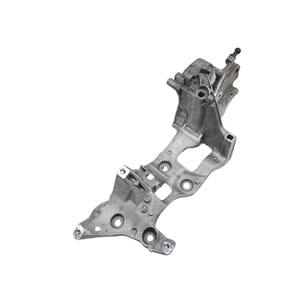 Support de pompe à carburant SKODA Kodiaq Série 05L903143 DBGA, DBGC, DFGA, DTSB Diesel 2000 (17>) - Product Image 1