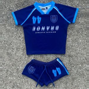 Ensemble t-shirt et short d'été respirant et confortable pour femmes au-dessus du genou tenue à motif solide - Product Image 1