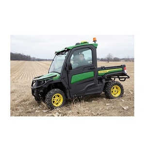 Véhicule utilitaire tout-terrain John Deere Gator XUV835R robuste avec réservoir de carburant de 11 gallons et écran numérique multifonction - Product Image 6