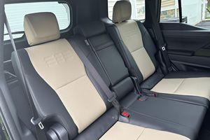 Lexus GX 550 Overtrail 2024, Gasolina, Bajo Kilometraje - Product Image 5