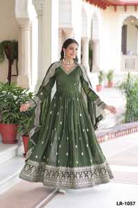 Nuevos Vestidos Anarkali de Diseñador con Lentejuelas y Bordados Zari, con Dupatta Elegante con Bordado Zari Calado para Mujer - Product Image 3