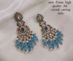 Collection de boucles d'oreilles en perles cloutées avec motif kundan et fleur ovale taillée dernière collection exclusive de créateurs pour femmes - Product Image 5