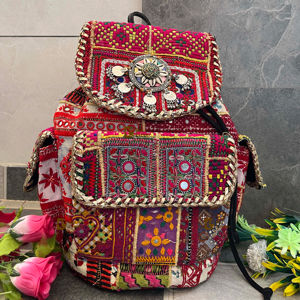 Nueva llegada Diseñador Banjara Mochila Bolso de hombro Moda Serpiente Hecho a mano Boho Vintage Venta caliente Bolsas - Product Image 1