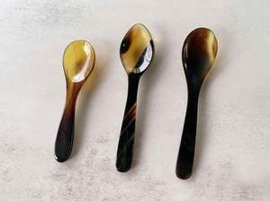 SPOON QUALITY POLISHED WHITE HORN SPOON for Home and Restaurant Kitchen Use Best Quality Handicraft Animal Style Bowl <b>on</b> Sale - Product Image 4