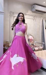 Designer Lehengas en soie avec Dupatta Chine Sequnce Work vêtements indiens et pakistanais - Product Image 4