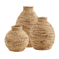 Vase à fleurs en jacinthe d'eau Artisanat fabriqué au Vietnam Matériau écologique pour la décoration intérieure Vente en gros