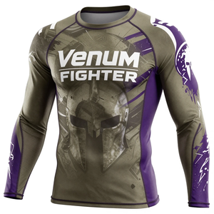 เสื้อรัดกล้ามเนื้อแขนยาวสำหรับผู้ชาย ยี่ห้อ Venum Fighter Rush Guard แบบยืดหยุ่น แห้งเร็ว เหมาะสำหรับออกกำลังกายและเล่นน้ำ - Product Image 2