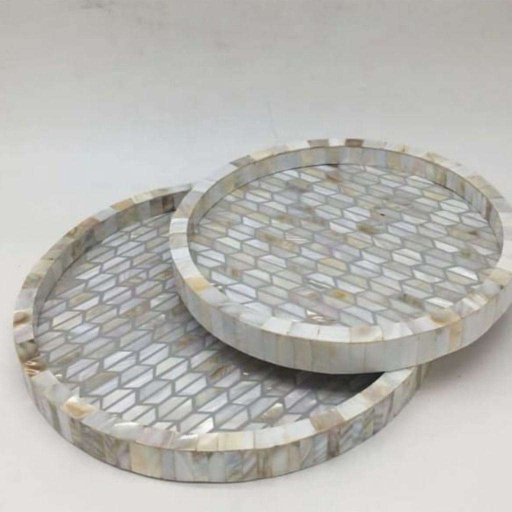 เช่นเดียวกับภาพ