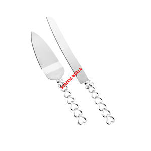 Nouveau design d'ensemble de couteaux à gâteau en métal, couverts design de qualité supérieure, faits à la main, ensemble de serveurs de gâteaux en métal vendu en gros avec finition argentée - Product Image 2