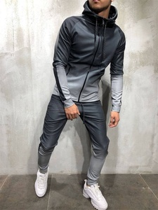 Venta al por mayor de diseño personalizado suave hombres cremallera chándal de alta calidad de material transpirable ropa deportiva Fitness hombres cremallera chándal - Product Image 2