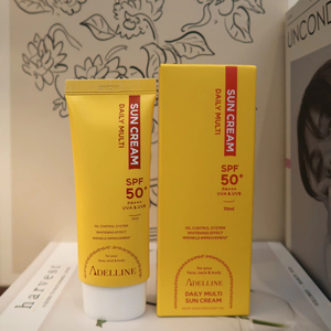 Adelline ครีมกันแดดพร้อมสารไทเทเนียมไดออกไซด์หลากหลายครีมกันแดดสำหรับบำรุงผิวหน้า - Product Image 5