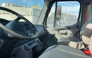 Best!! Heavy Load Chassis 6x4 Diesel Tractor Unit <b>Prime</b> Mover Semi Truck Head For Commercial Logistics and Industrial Road Trans - Product Image 3