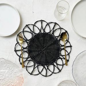 Placas de carga negras para eventos de boda, manteles individuales de ratán con colores personalizables y logotipo - Product Image 6