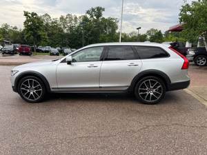 Voiture d'occasion Volvo V90 Country T6 2020 à prix bas à vendre - Product Image 4