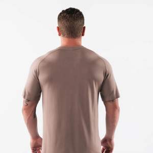 Camiseta de entrenamiento de peso pesado para hombre al por mayor cómoda transpirable con diseño personalizado 100% algodón de manga corta con cuello redondo - Product Image 2