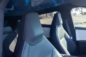 Tesla Cybertruck Cyber Beast 2024, Tracción en las Cuatro Ruedas, Bajo Kilometraje, Turbo, Cuero Oscuro, Caja de Cambios Automática, Volante a la Izquierda - Product Image 6