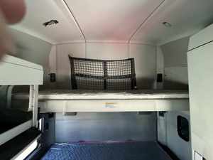 Camion semi-remorque d'occasion T680 2020 avec cabine couchette - Toit surélevé, 450 CV, automatique, PRÊT À L'EXPORTATION MONDIALE - Product Image 3