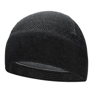 Bonnets en tricot de couleur unie de qualité supérieure, unisexe, impression de logo personnalisée, impression numérique disponible, toutes les couleurs et tailles, style streetwear courant - Product Image 1
