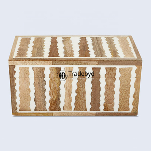 Caja de recuerdo con incrustaciones de hueso de lujo para decoración elegante del hogar hecha a mano por Tradebyd - Product Image 1