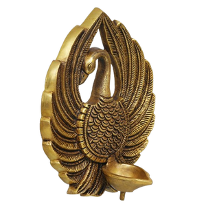 Lámpara de aceite artesanal de latón con forma de pájaro diya, diseño de pavo real bailarín, para colgar, ideal para Diwali, Pooja, templos y regalos. - Product Image 3