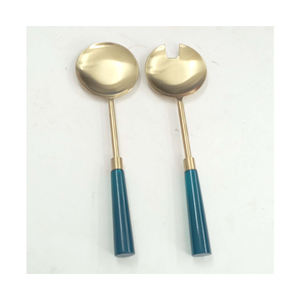 ชุดช้อนตักสลัดทำจากสเตนเลสสตีลสีทองพร้อมด้ามจับทำจากเรซิน - Product Image 1