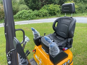 Mini-excavatrice sur chenilles de 1,5 tonne, excavatrice compacte, moment de charge élevé, petite excavatrice pour la construction agricole - Product Image 2