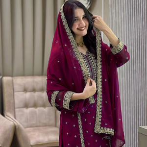 Traje de Mujer con Top, Pantalón y Dupatta de Georgette Sintética Pesada para Bodas, Celebraciones y Eventos Especiales, Disponible para la Venta - Product Image 1