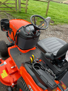 Tondeuse autoportée professionnelle Diesel Best BX231, bac de ramassage 1000 mm, 200 L, éjection arrière, design compact - Product Image 2