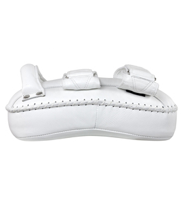 Protector de Patadas de Cuero Resistente, Agarre Estable y Comodidad para Sesiones de Entrenamiento Intensas - Diseño Ligero y Transpirable que Mejora la Velocidad - Product Image 3