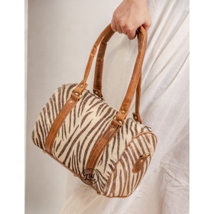 LW กระเป๋าถือ100% หนังแท้สำหรับผู้หญิง, กระเป๋าสะพายไหล่พิมพ์ลายม้าลายแฟชั่นใหม่สำหรับฤดูหนาว - Product Image 4