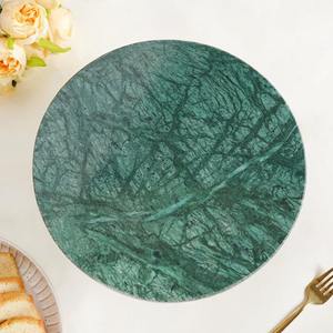 Support à gâteau en marbre vert naturel avec base en métal doré, design de piédestal à dessert rond en pierre luxueux pour la décoration de table moderne à la maison - Product Image 3