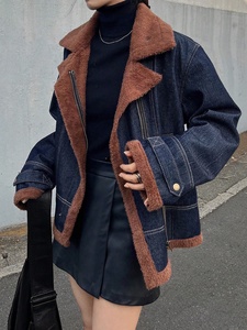 เสื้อแจ็คเก็ตยีนส์ทรงโอเวอร์ไซส์แบบดรอปโชว์เดอร์ สไตล์สตรีทแวร์ สำหรับผู้หญิง รุ่นใหม่ล่าสุด ปรับสีได้  ราคาขายส่ง - Product Image 5