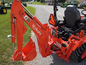 Tracteur KUBOTA BX23S d'occasion pour chargeurs d'équipement agricole - Product Image 5