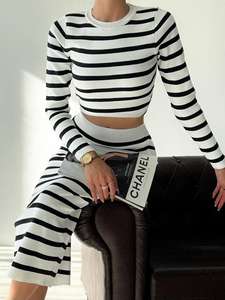 ชุดกระโปรงถักสองชิ้นสำหรับผู้หญิงสีดำ, ชุดกระโปรงกางเกงแขนยาวลายทางสีตัดกันใหม่สำหรับฤดูหนาว - Product Image 3