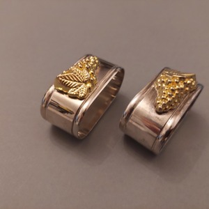 Rond de serviette en argent de luxe avec accent de raisins d'or support de salle à manger décoratif accessoire de Table élégant fait à la main pour les événements de mariage - Product Image 6