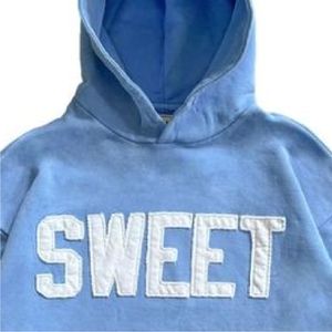 Sweat à capuche vintage pour homme avec broderie graphique usée et broderie en twill, tissu en molleton 100% coton - Product Image 3