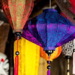 Concepto tradicional Decoraciones de Año Nuevo Linterna de seda elegante hecha a mano de Vietnam Artesanía decorativa moderna Premium de 99GD - Product Image 1