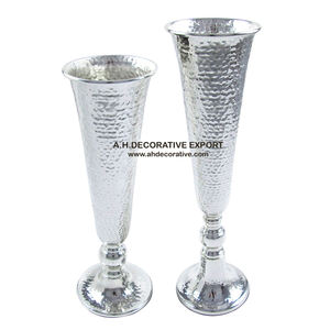Florero de Metal plateado de alta calidad Florero de piso decorativo de boda de lujo Uso en el hogar Precio bajo Venta - Product Image 1