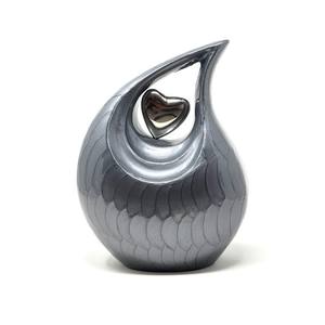 Urna Funeraria Moderna de Alta Calidad en Forma de Lágrima para Cenizas Humanas, Tamaño Adulto, Gris con Detalle de Corazón Plateado, para Funeral, Entierro, Recuerdo - Product Image 3