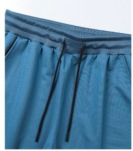 Conjunto deportivo de chándal de manga larga con capucha de alta calidad Conjunto de 2 piezas para hombre - Product Image 4