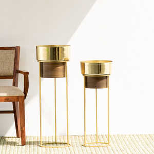 Jardinière élégante avec support, ensemble de 2 pour la décoration de la maison, de l'hôtel, de couleur dorée, en métal et en bois, support pour fleurs et Pots - Product Image 5