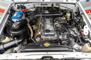 Toyota Land Cruiser FZJ73 d'occasion abordable, modèle 1993, version sud-américaine, série 70, boîte manuelle 5 vitesses, moteur 6 cylindres 4,5 litres, 4x4 - Product Image 3